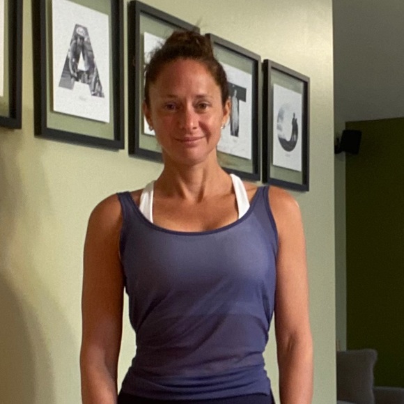 Meet your Posher, Jennifer - Picture 1 of 1